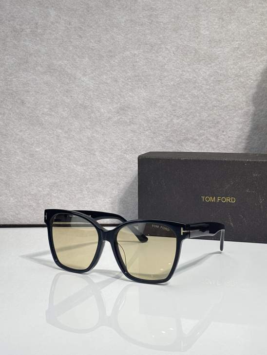 Picture of Tom Ford Sunglasses _SKUfw79761465fw